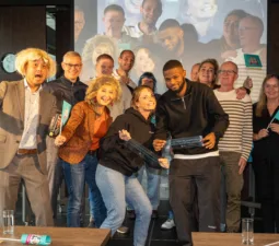 Accent 25 serie 01 027