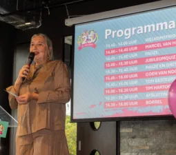 Accent 25 serie 01 009