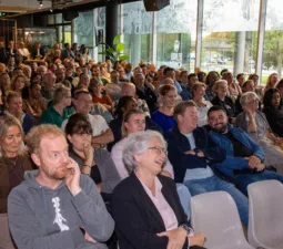 Accent 25 serie 01 044